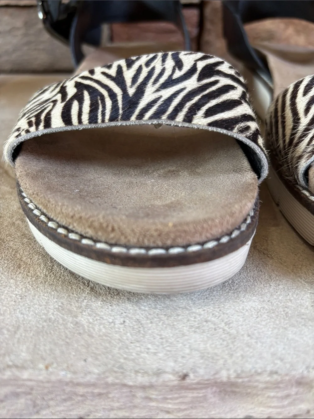 Diba t sz 10 black leather and animal print cow hair sandals - Picture 5 of 12